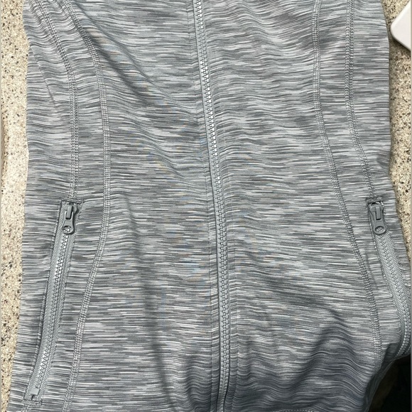 Gray zip-up long sleeve - Picture 4 of 6